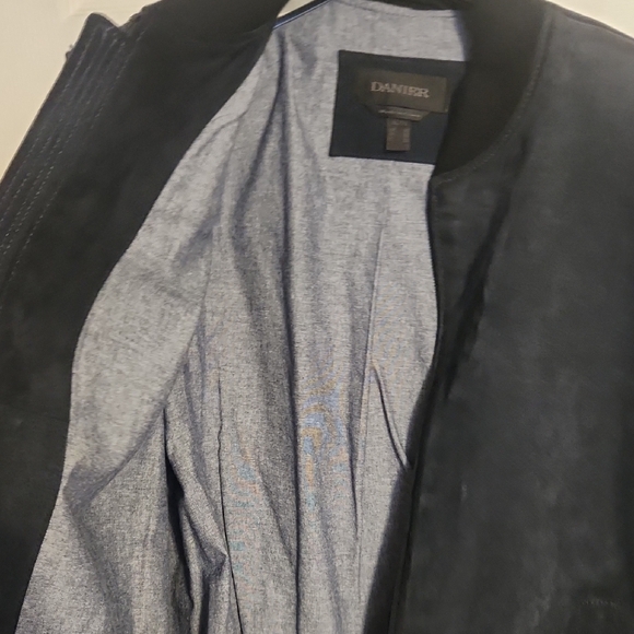 Danier Black Suede Bomber Jacket - Picture 7 of 12